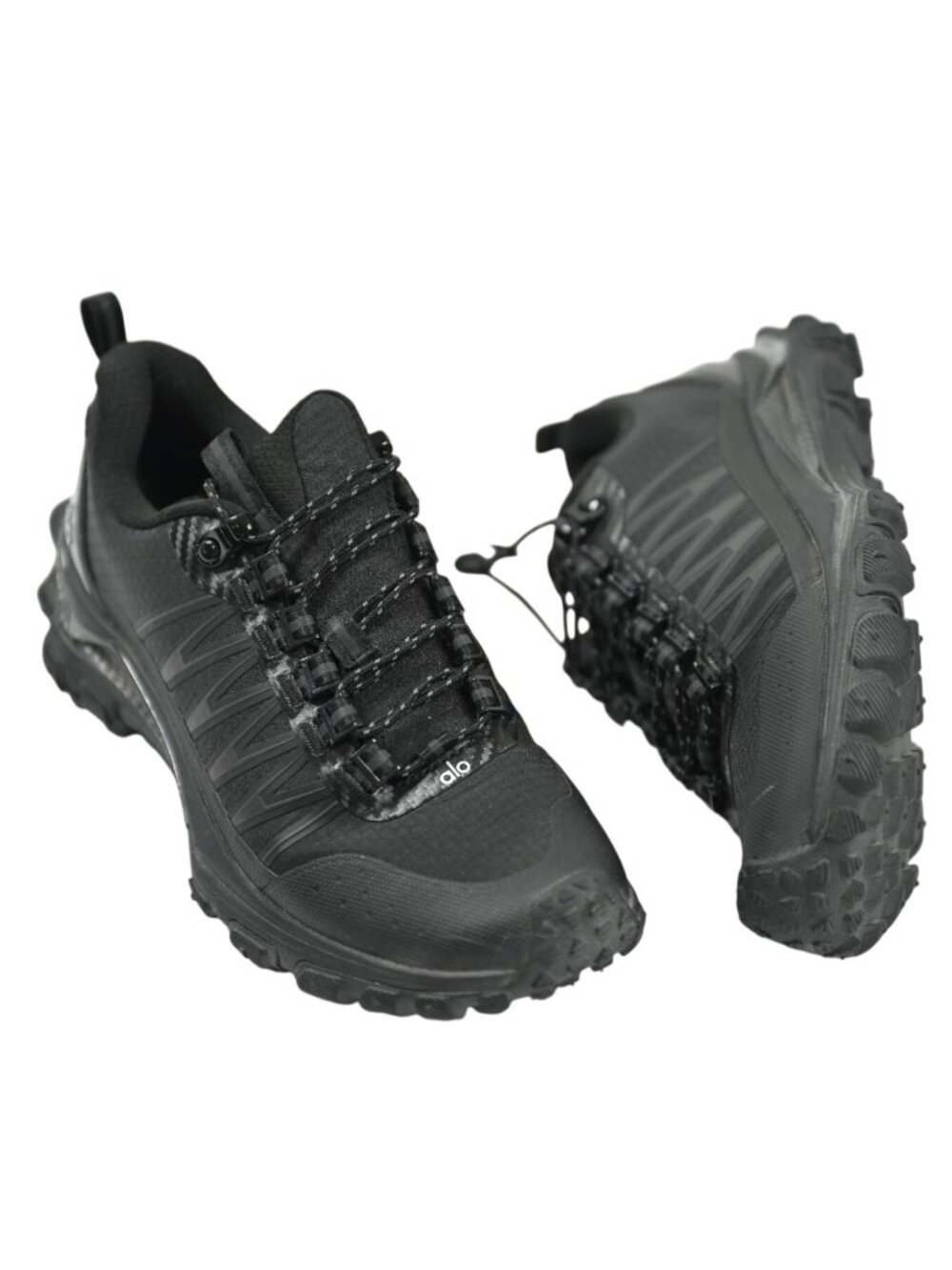 ALO Yoga ALO Trail Sneakers A0892U in Black
